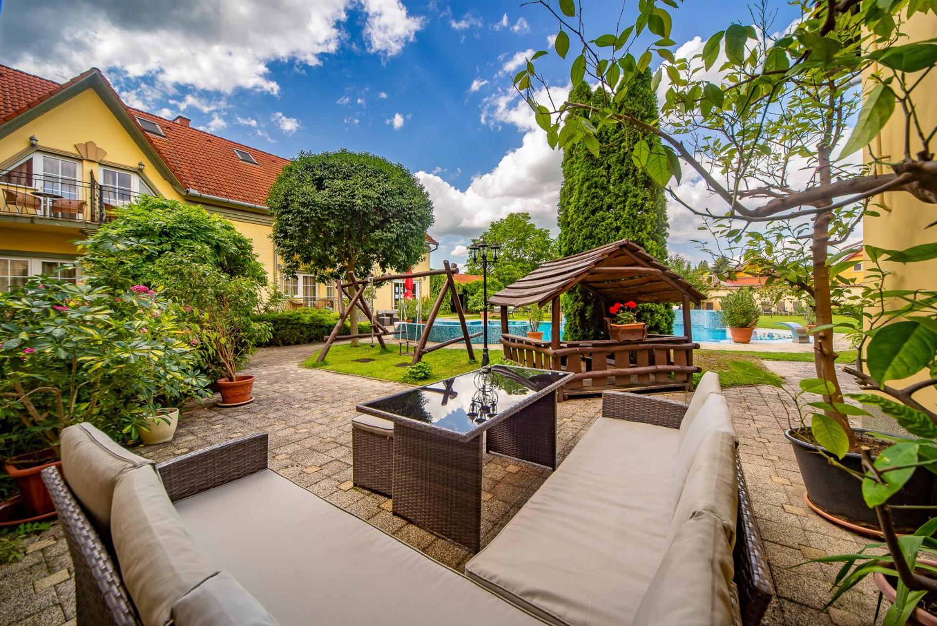 Wellness Hotel Kager Харканы Экстерьер фото